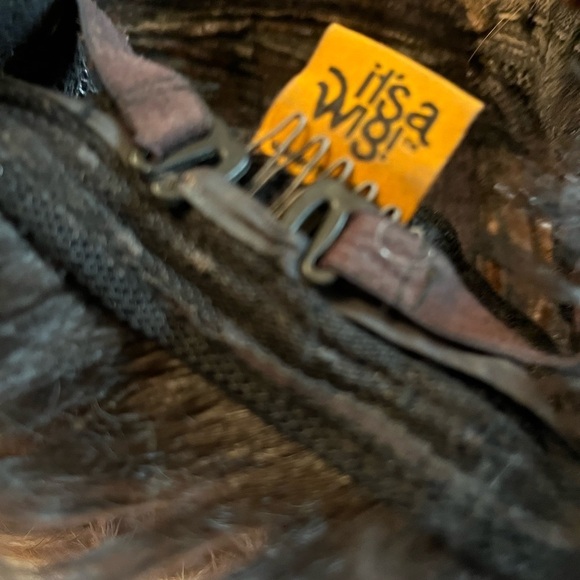 Wig “It’s a Wig”Short Pixie Fly Cut Blonde & Black Women - Picture 9 of 10